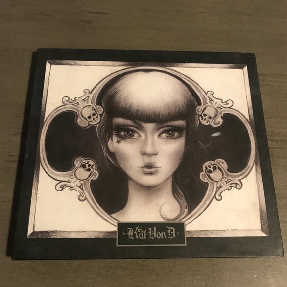 Kat Von D Other - Limited Edition KVD Spellbinding Palette Kat Von D Other - Limited Edition KVD Spellbinding Palette